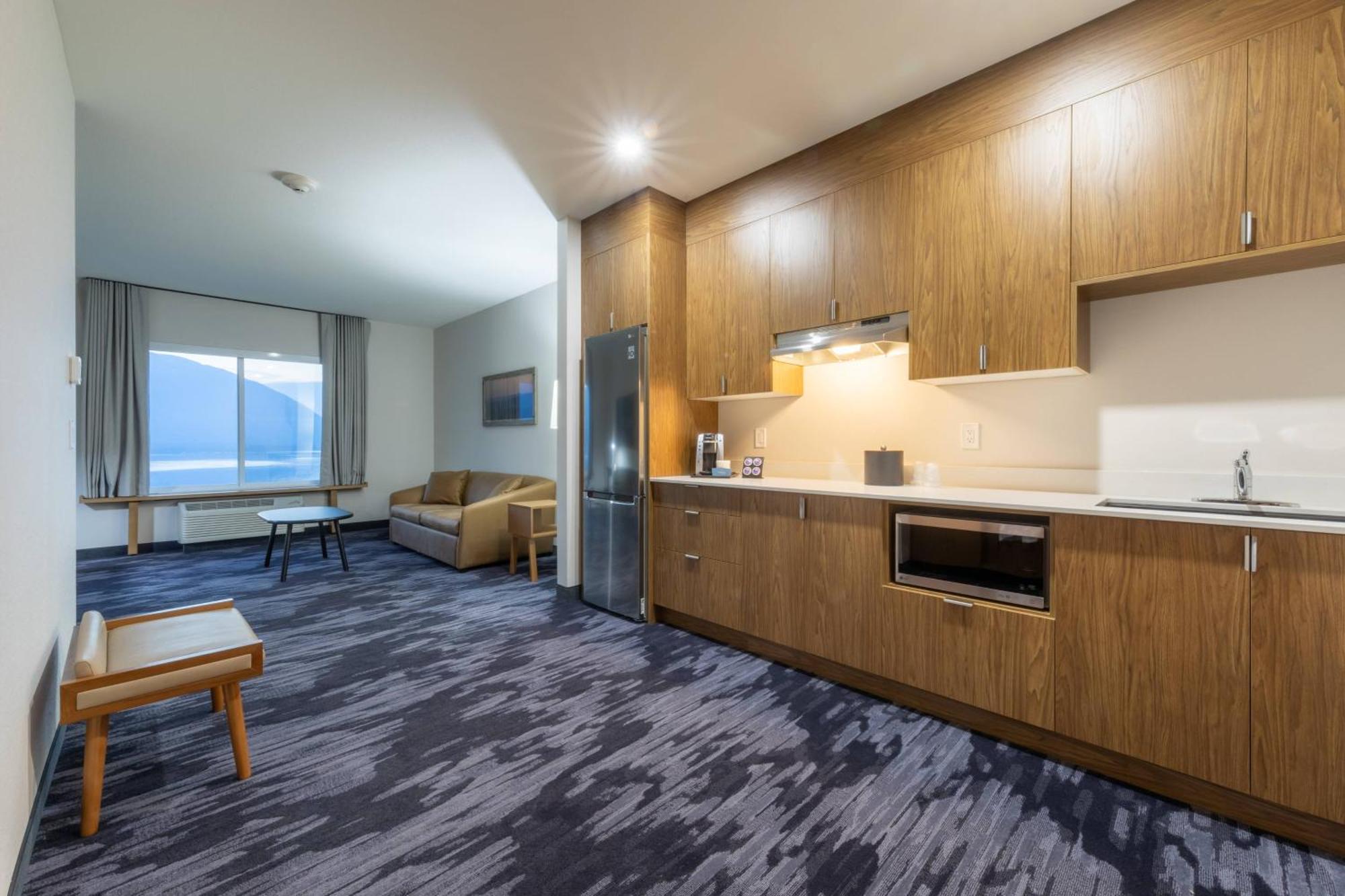 Fairfield Inn & Suites By Marriott Salmon Arm Exteriér fotografie